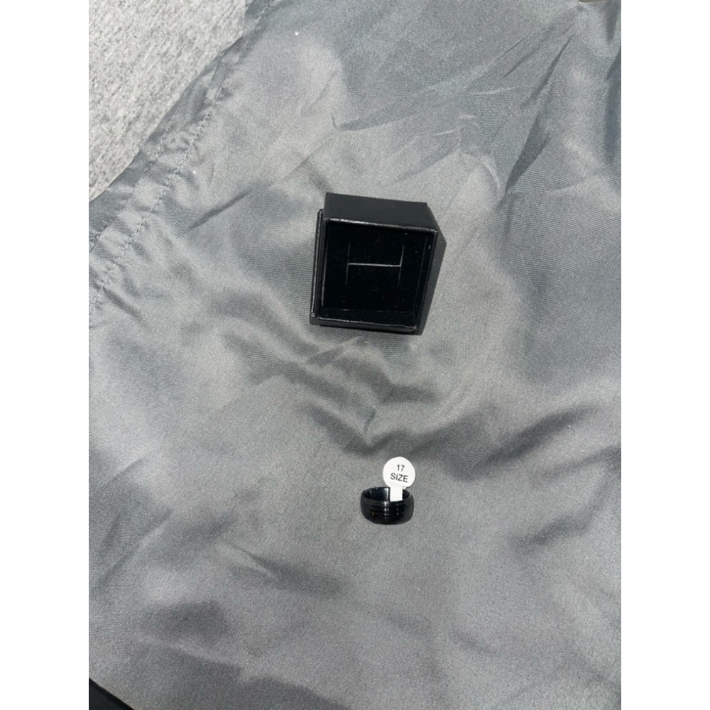 Men's Black stainless steel Ring Size 18